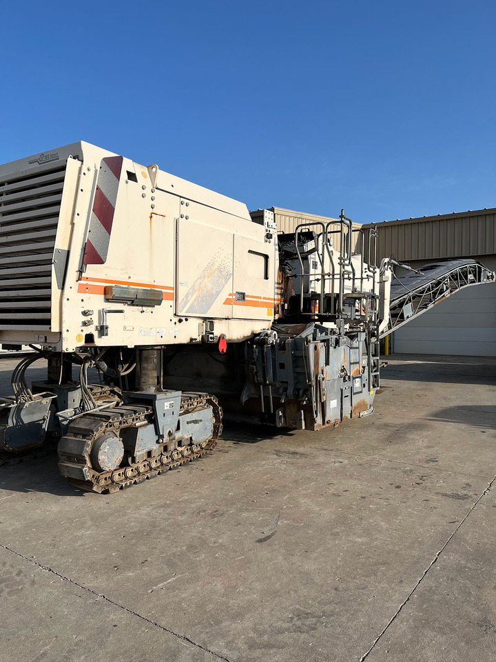 Wirtgen W 2200 - Дорожная фреза: фото 2 Wirtgen W 2200 - Дорожная фреза: фото 2
