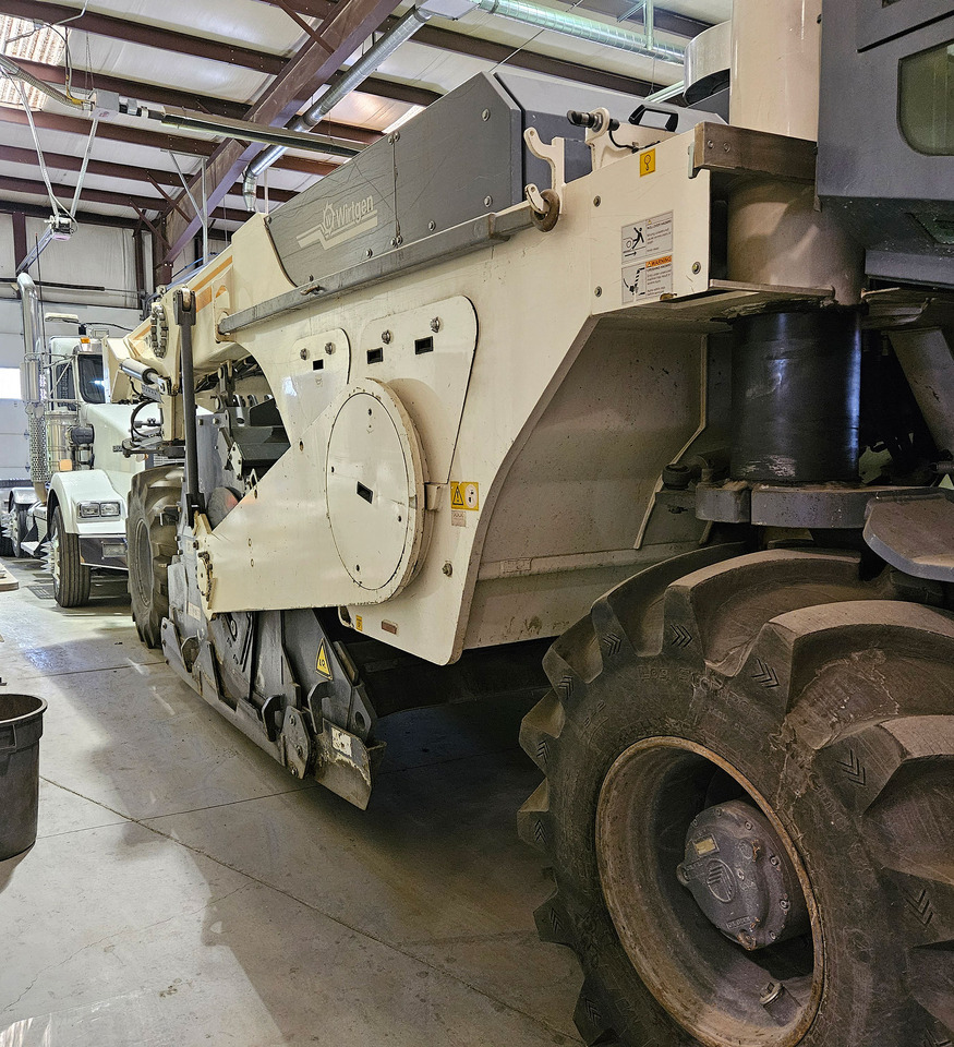 Wirtgen WR 2400 - Стабилизатор грунта: фото 4 Wirtgen WR 2400 - Стабилизатор грунта: фото 4