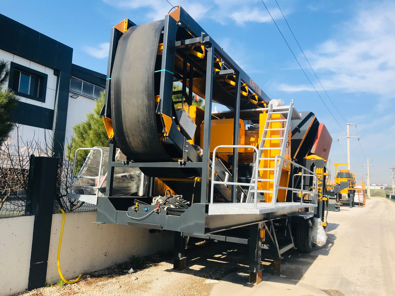 FABO mobile jaw crusher - Щековая дробилка: фото 3 FABO mobile jaw crusher - Щековая дробилка: фото 3