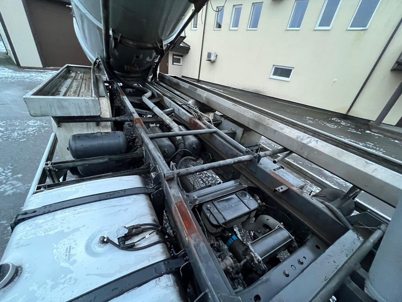 Ассенизатор Scania R164 GB6X2*4NA 480 - 13m3: фото 18