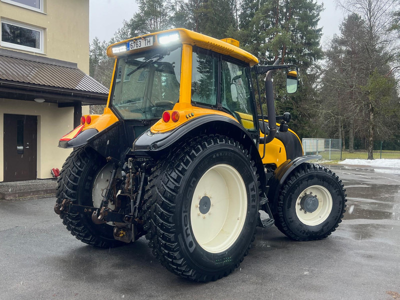 Valtra M150-4 - Трактор: фото 4 Valtra M150-4 - Трактор: фото 4