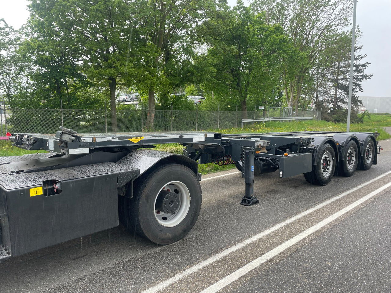 Broshuis Mfcc 20-30-40-45 FT HC / Disc brakes / Lifting axle / led /tuf 4-2026 - Полуприцеп-контейнеровоз/ Сменный кузов: фото 1 Broshuis Mfcc 20-30-40-45 FT HC / Disc brakes / Lifting axle / led /tuf 4-2026 - Полуприцеп-контейнеровоз/ Сменный кузов: фото 1