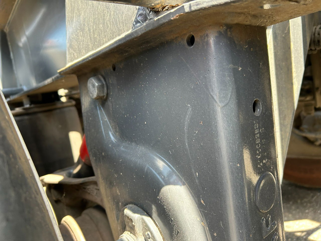 Mafa 2 x in stock 20 ft tipping chassis / disc brakes / lifting axle / alcoa wheels - Полуприцеп-контейнеровоз/ Сменный кузов: фото 5 Mafa 2 x in stock 20 ft tipping chassis / disc brakes / lifting axle / alcoa wheels - Полуприцеп-контейнеровоз/ Сменный кузов: фото 5