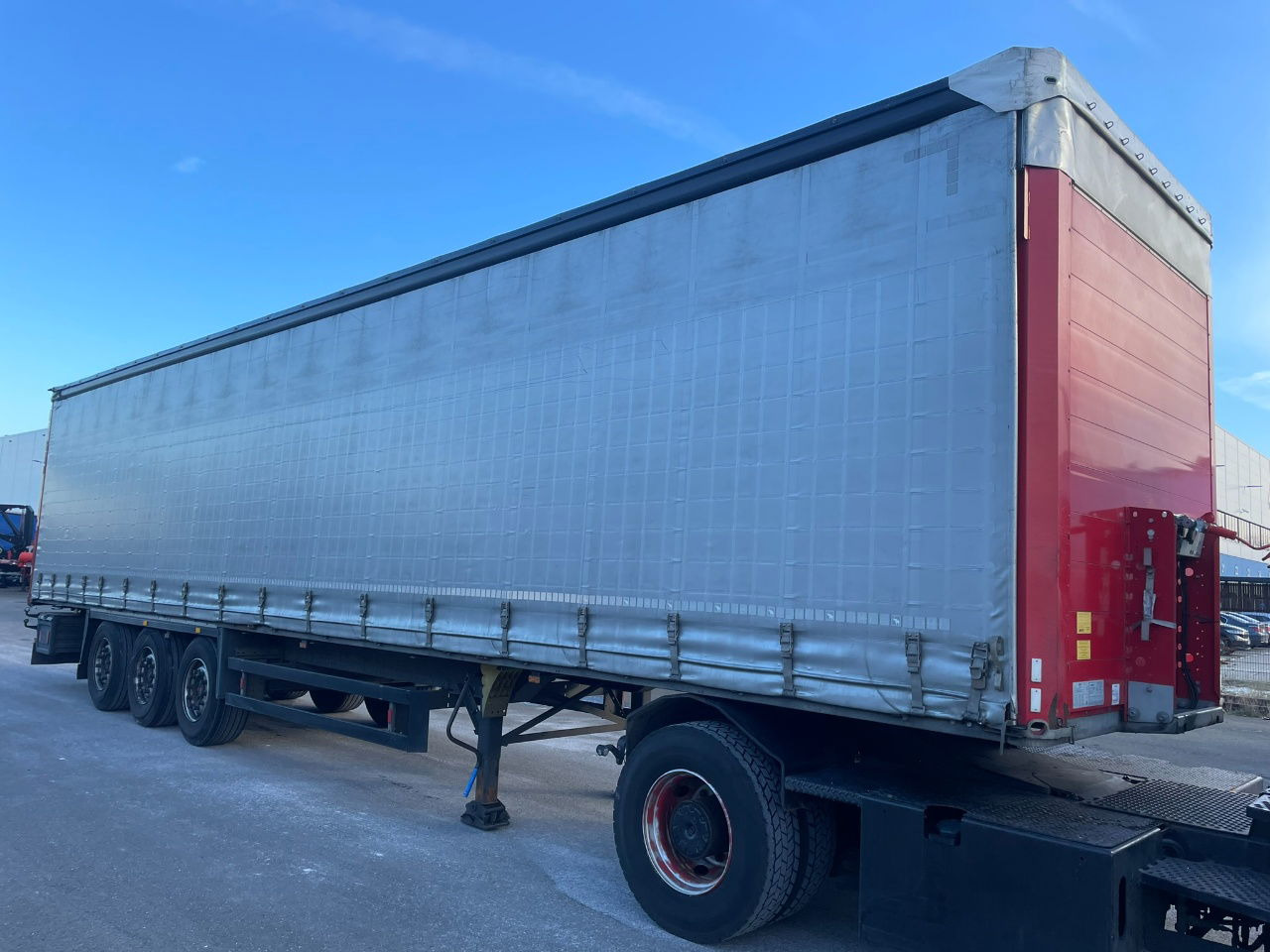 Schmitz Cargobull SCB-S3T EN 12642-XL Allu borden - disc brakes 2 x toolbox / tu - Тентованный полуприцеп: фото 1 Schmitz Cargobull SCB-S3T EN 12642-XL Allu borden - disc brakes 2 x toolbox / tu - Тентованный полуприцеп: фото 1