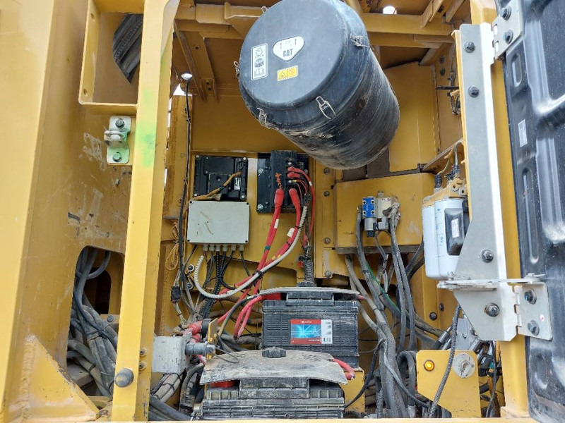 Гусеничный экскаватор Cat 352FL XE MHD (17m demoliton): фото 11