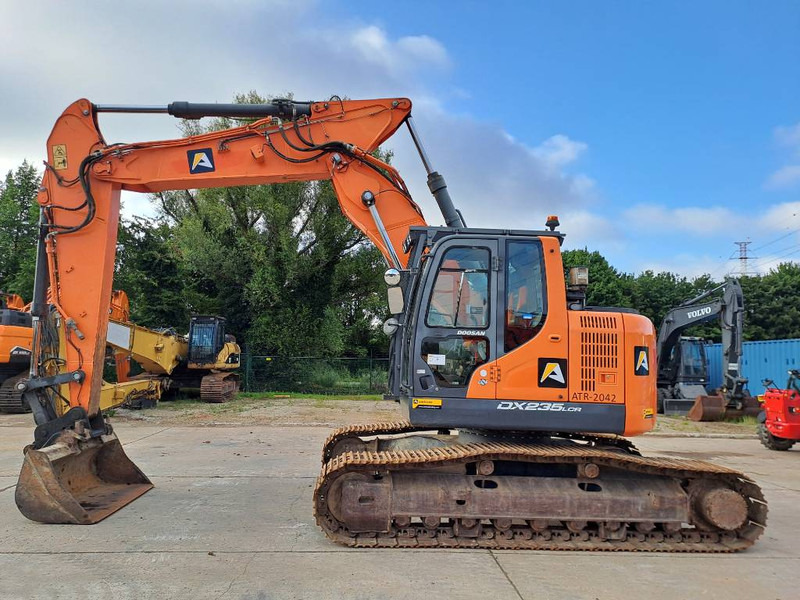 Doosan DX 235 LCR-5 - Гусеничный экскаватор: фото 1 Doosan DX 235 LCR-5 - Гусеничный экскаватор: фото 1