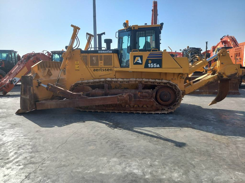 Komatsu D155A-6R (4 Pcs available in Abu Dhabi) - Бульдозер: фото 1 Komatsu D155A-6R (4 Pcs available in Abu Dhabi) - Бульдозер: фото 1