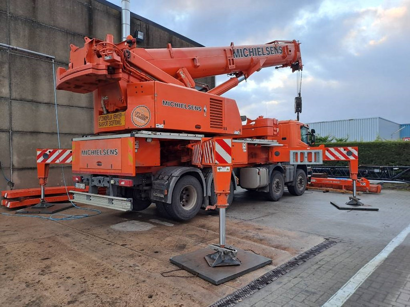 Liebherr LTF 1060-4.1 - Вседорожный кран: фото 3 Liebherr LTF 1060-4.1 - Вседорожный кран: фото 3