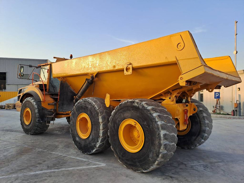 Volvo A40F (Abu Dhabi) - Сочленённый самосвал: фото 2 Volvo A40F (Abu Dhabi) - Сочленённый самосвал: фото 2