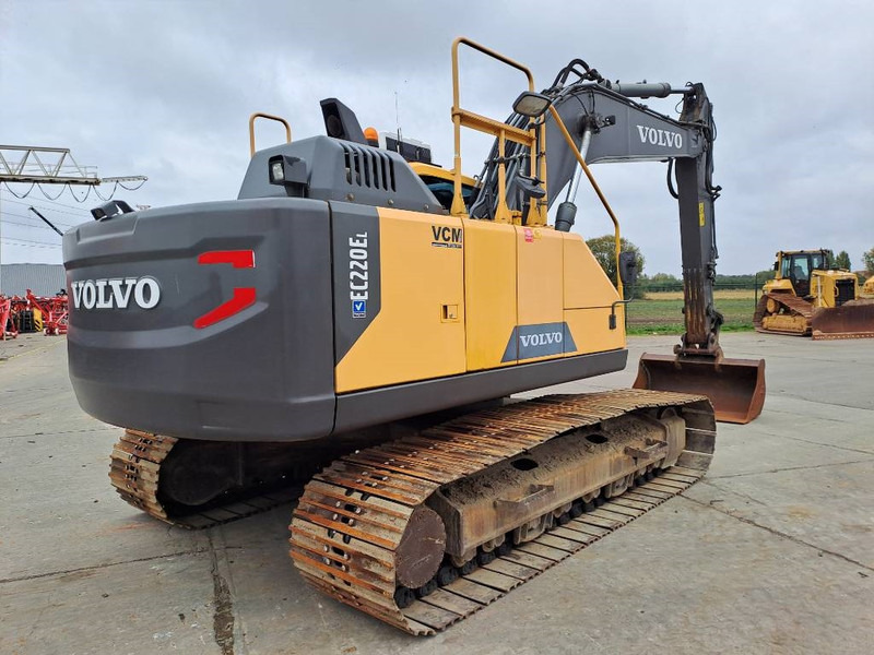 Volvo EC 220 EL (New Undercarriage) - Гусеничный экскаватор: фото 4 Volvo EC 220 EL (New Undercarriage) - Гусеничный экскаватор: фото 4