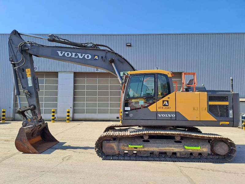 Volvo EC220EL - Гусеничный экскаватор: фото 1 Volvo EC220EL - Гусеничный экскаватор: фото 1