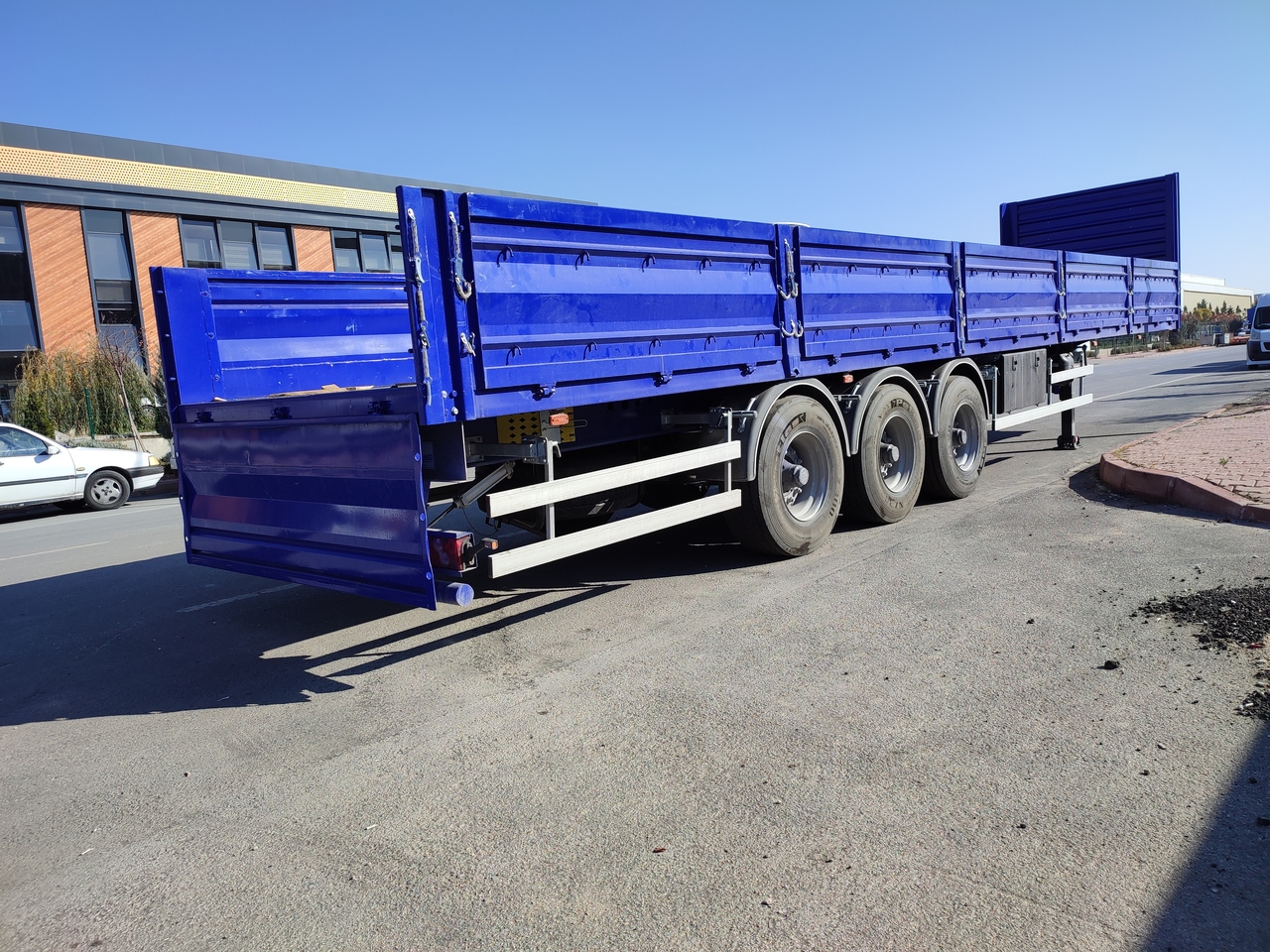 SINAN TANKER-TREYLER FlatBed - Special Platform - Полуприцеп бортовой/ Платформа: фото 1 SINAN TANKER-TREYLER FlatBed - Special Platform - Полуприцеп бортовой/ Платформа: фото 1