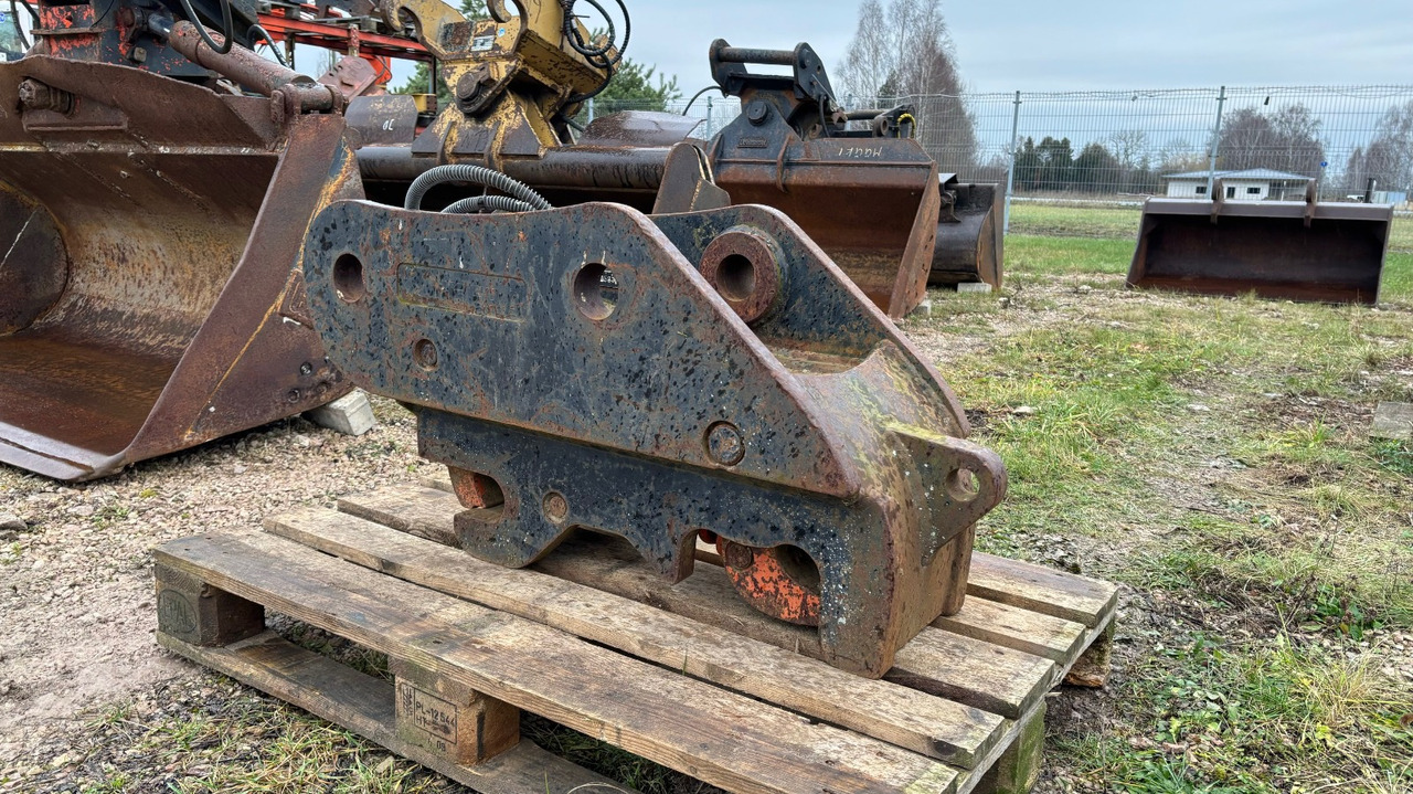 HILL Tefra 15T - Сцепное устройство для Экскаваторов: фото 1 HILL Tefra 15T - Сцепное устройство для Экскаваторов: фото 1