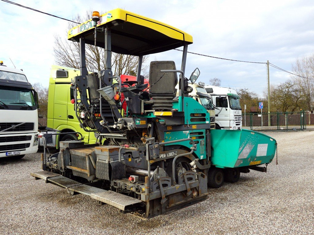 VÖGELE Super 1303-2 - Асфальтоукладчик: фото 2 VÖGELE Super 1303-2 - Асфальтоукладчик: фото 2