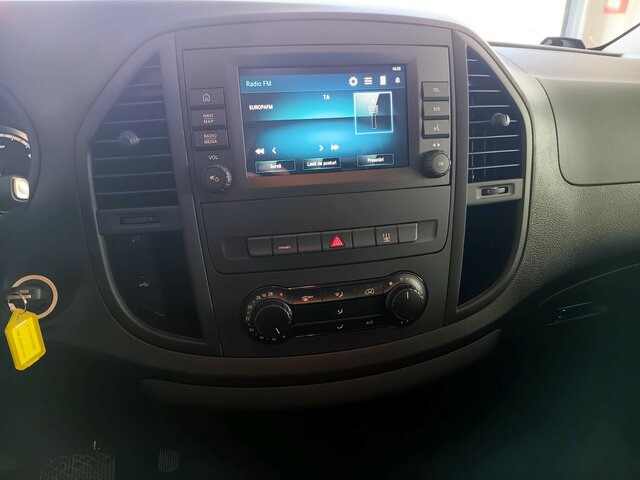 MERCEDES-BENZ Vito Kasten eVito 112 KA/FWD PARK+CLIMA... - Легковой фургон, Электрический фургон: фото 2 MERCEDES-BENZ Vito Kasten eVito 112 KA/FWD PARK+CLIMA... - Легковой фургон, Электрический фургон: фото 2