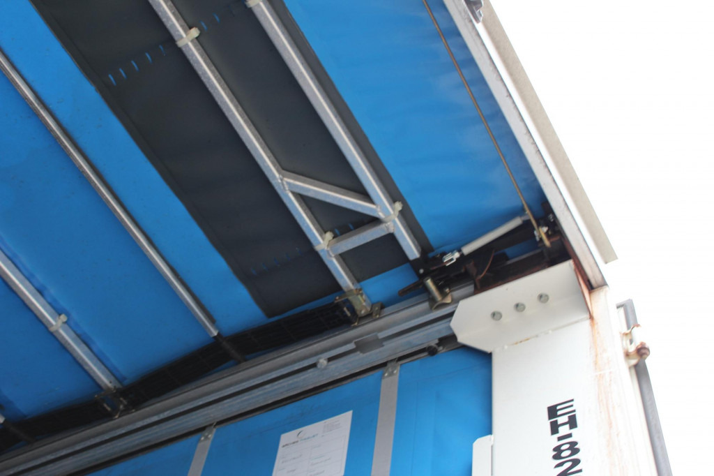 MAN TGS 18.440 Plane Zug Schlafplatz AHK Retarder - Тентованный грузовик: фото 2 MAN TGS 18.440 Plane Zug Schlafplatz AHK Retarder - Тентованный грузовик: фото 2