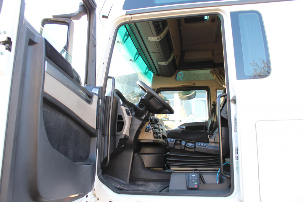 MAN TGX 18.510 E6 XXL Retarder Kühlbox Navi - Тягач: фото 4 MAN TGX 18.510 E6 XXL Retarder Kühlbox Navi - Тягач: фото 4