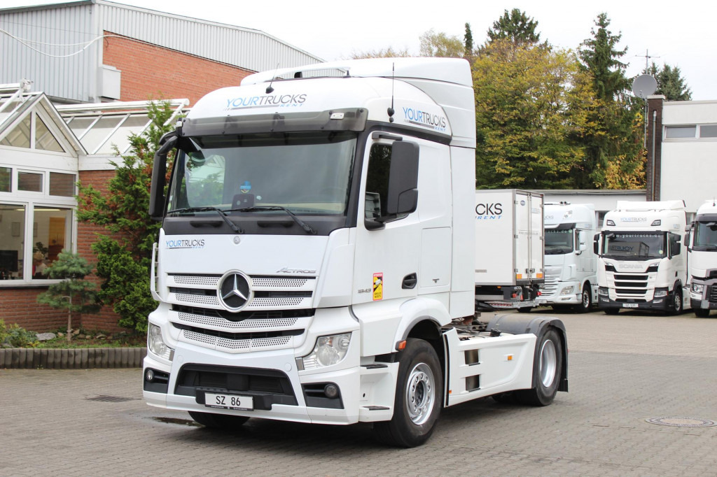 Mercedes-Benz Actros 1843 E6   ACC   LDW   Vollspoiler - Тягач: фото 1 Mercedes-Benz Actros 1843 E6   ACC   LDW   Vollspoiler - Тягач: фото 1