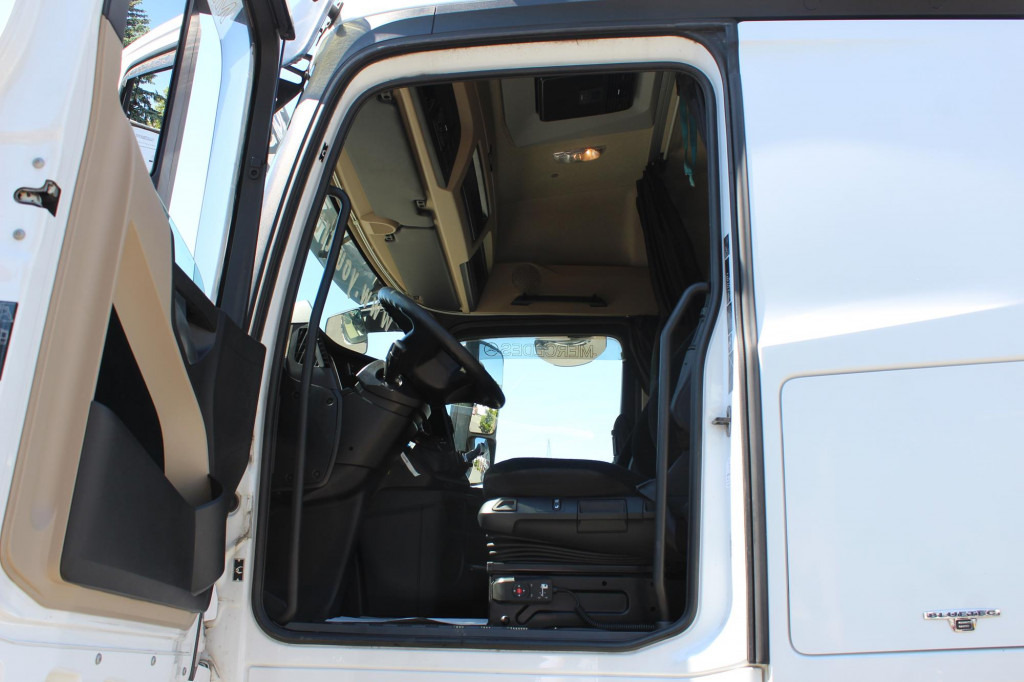 Mercedes-Benz Actros 1845 E6 ACC LDW Vollspoiler - Тягач: фото 3 Mercedes-Benz Actros 1845 E6 ACC LDW Vollspoiler - Тягач: фото 3