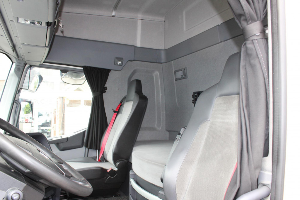 Renault T 480 E6 ACC LDW Kühlbox Vollspoiler - Тягач: фото 2 Renault T 480 E6 ACC LDW Kühlbox Vollspoiler - Тягач: фото 2