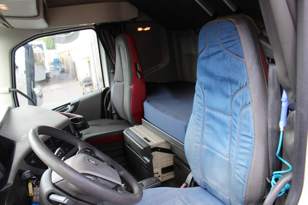 Volvo FH 500 E6 Globe I-Shift I-Park Cool Kühlbox - Тягач: фото 3 Volvo FH 500 E6 Globe I-Shift I-Park Cool Kühlbox - Тягач: фото 3