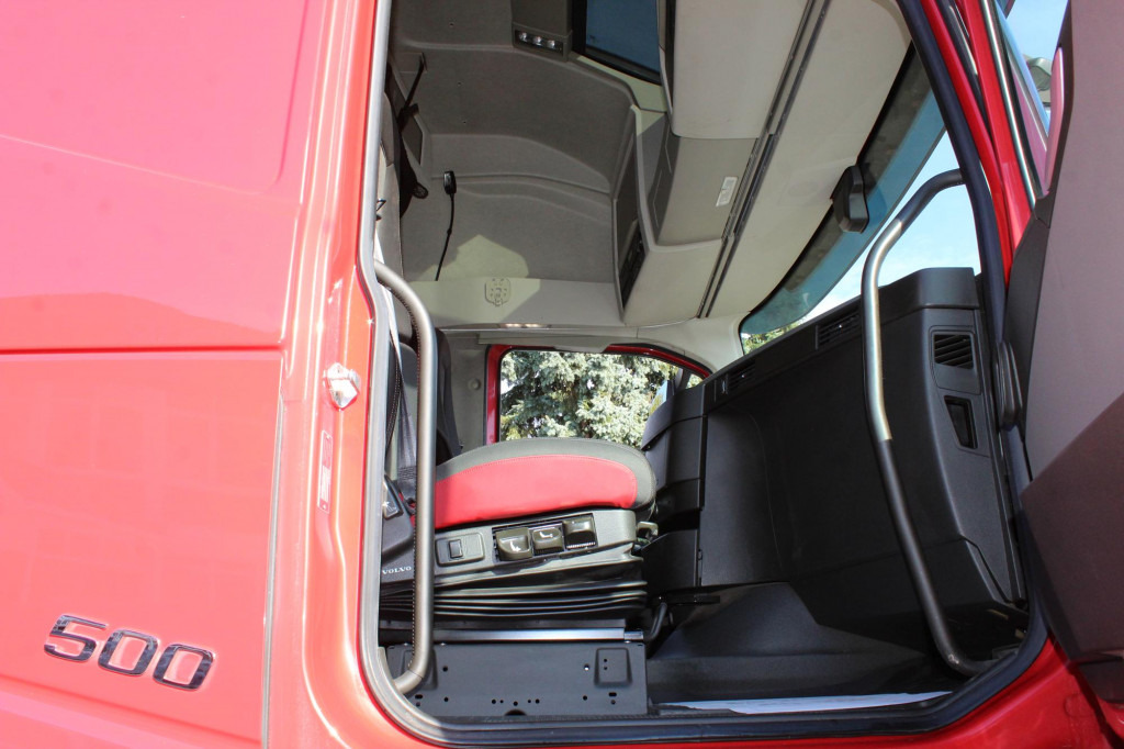 Volvo FH 500 Globe XL I-Park Cool Xenon VIN: MB - Тягач: фото 2 Volvo FH 500 Globe XL I-Park Cool Xenon VIN: MB - Тягач: фото 2