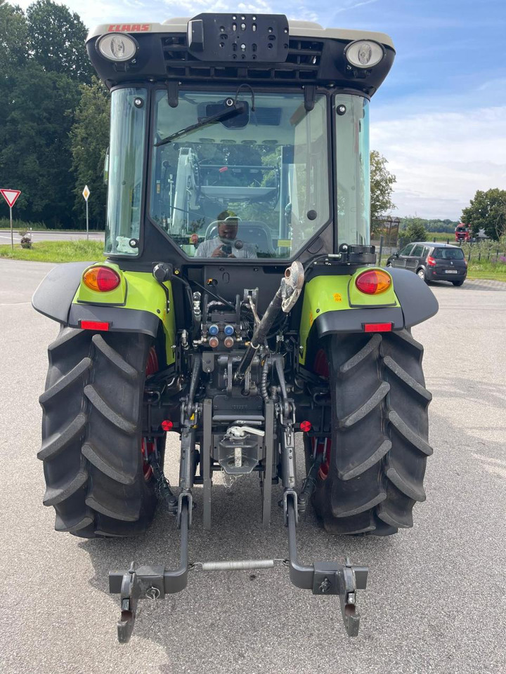 CLAAS Nexos 210, neuwertig, mit Frontlader und Frontzapfwelle, 236 Betriebsstunden - Трактор: фото 4 CLAAS Nexos 210, neuwertig, mit Frontlader und Frontzapfwelle, 236 Betriebsstunden - Трактор: фото 4
