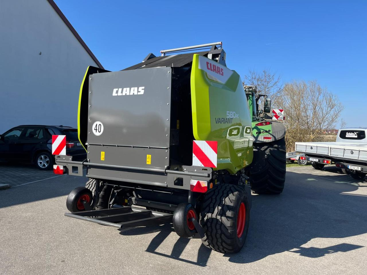 CLAAS Variant 580 RC PRO, neuwertige Rundballenpresse, Baujahr 2023, erst 39 Betriebsstunden !!! - Пресс-подборщик рулонный: фото 4 CLAAS Variant 580 RC PRO, neuwertige Rundballenpresse, Baujahr 2023, erst 39 Betriebsstunden !!! - Пресс-подборщик рулонный: фото 4