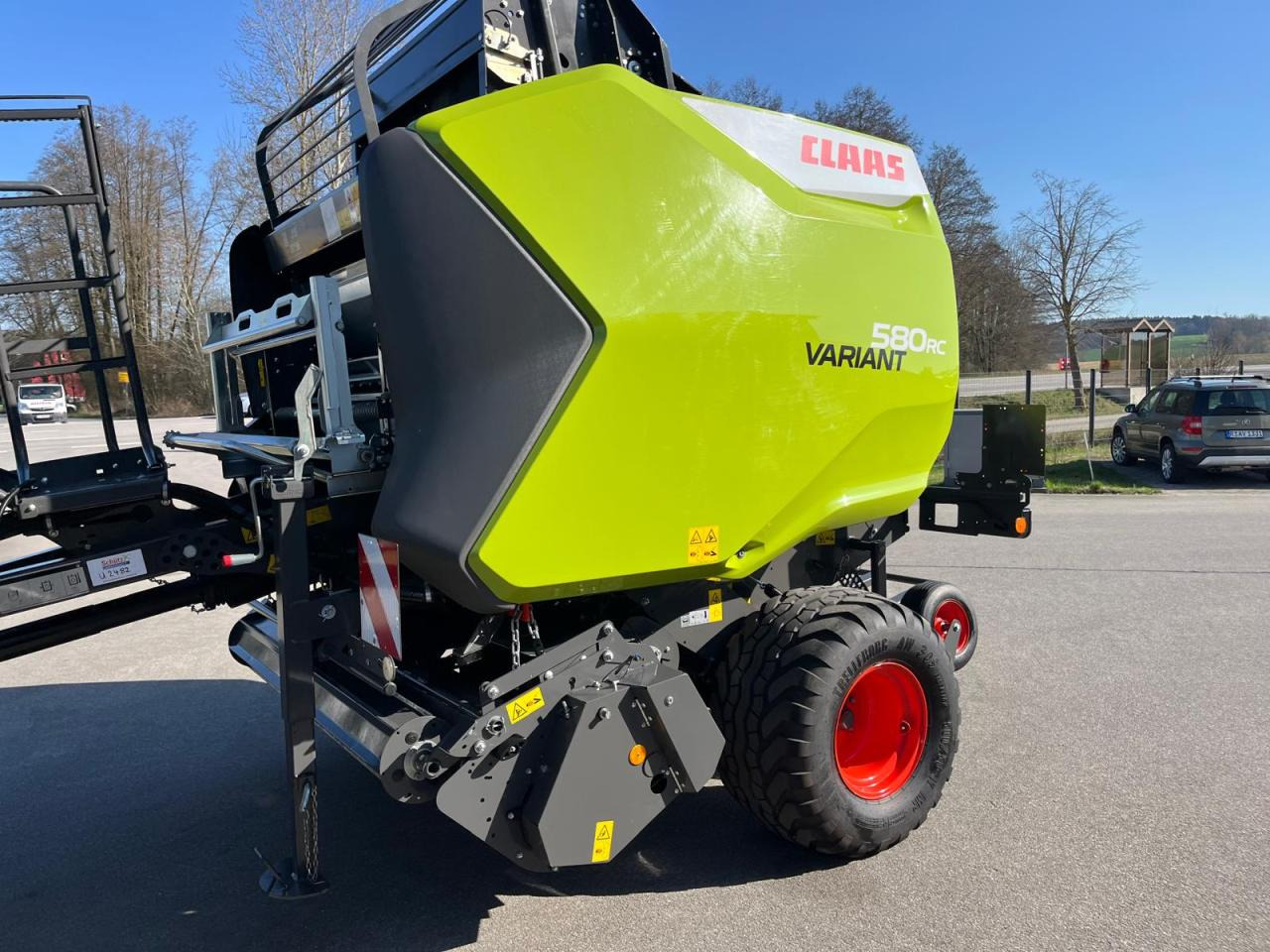 CLAAS Variant 580 RC neuwertige Claas Rundballenpresse, Baujahr 2023, ca. 1128 Ballen - Пресс-подборщик рулонный: фото 2 CLAAS Variant 580 RC neuwertige Claas Rundballenpresse, Baujahr 2023, ca. 1128 Ballen - Пресс-подборщик рулонный: фото 2