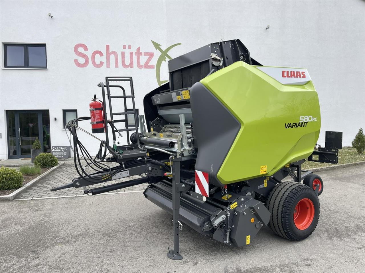 CLAAS neuwertige Rundballenpresse Variant 580 RC Pro, ca. 1003 Ballen, Bj. 2023 - Пресс-подборщик рулонный: фото 1 CLAAS neuwertige Rundballenpresse Variant 580 RC Pro, ca. 1003 Ballen, Bj. 2023 - Пресс-подборщик рулонный: фото 1