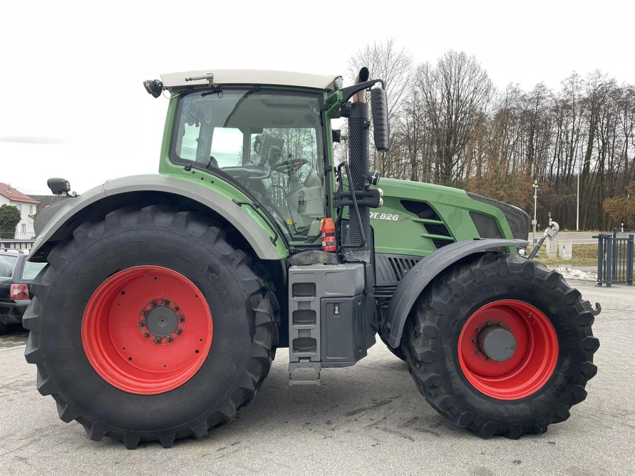Fendt 828 Vario Profi Plus, GPS, FZW, 5DW, Baujahr 2014 - Трактор: фото 5 Fendt 828 Vario Profi Plus, GPS, FZW, 5DW, Baujahr 2014 - Трактор: фото 5