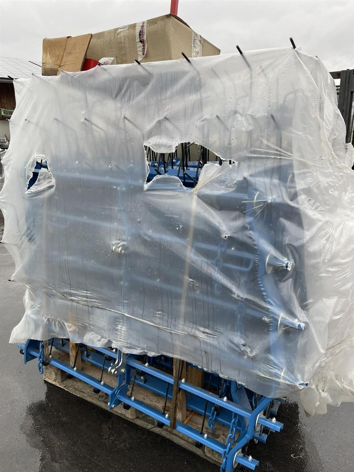 Hatzenbichler Neuwertiger Striegel mit hydraulischer Druckverstellung, 12m, Bj. 2023, Hatzenbichler - Борона: фото 4 Hatzenbichler Neuwertiger Striegel mit hydraulischer Druckverstellung, 12m, Bj. 2023, Hatzenbichler - Борона: фото 4