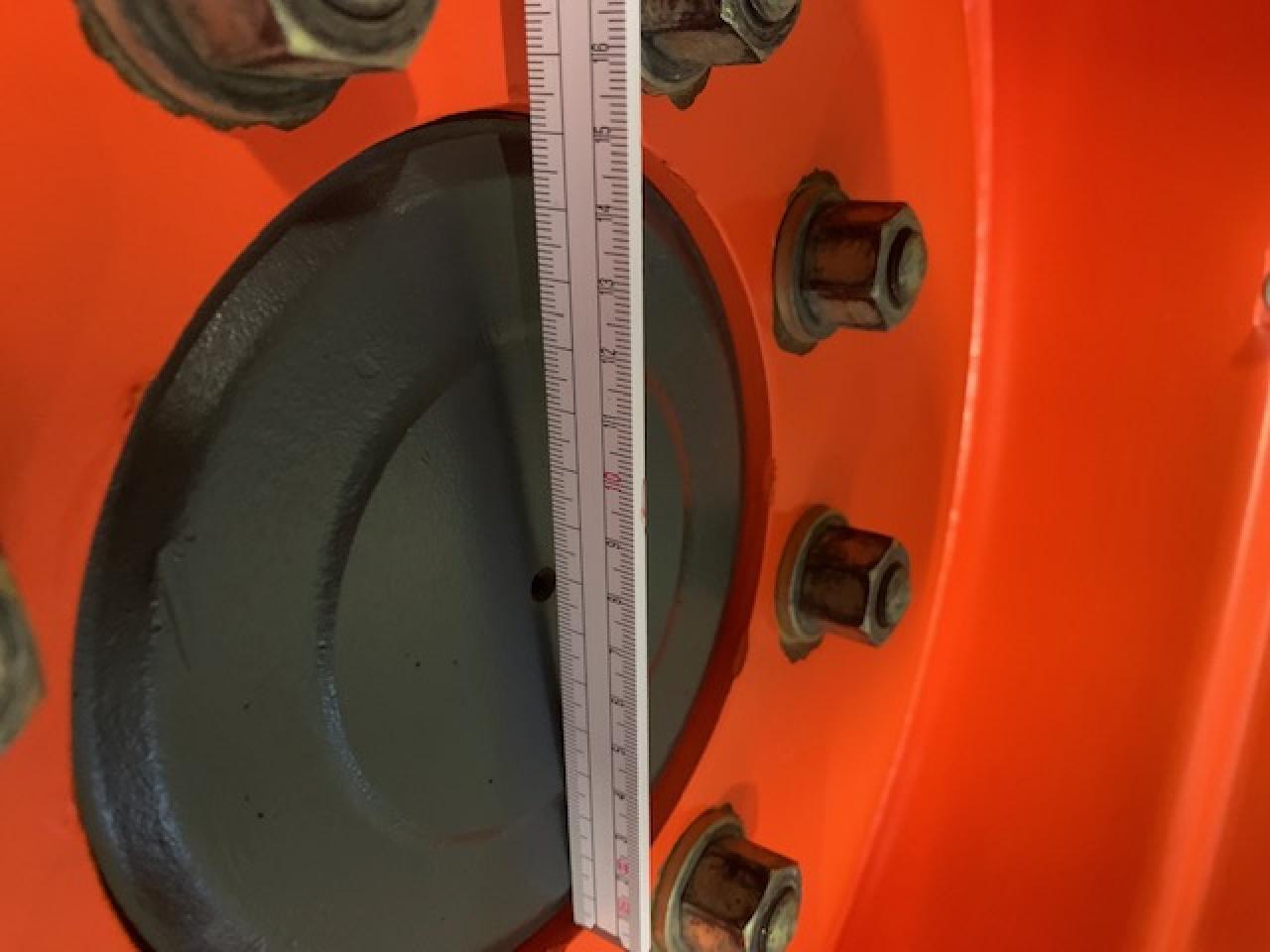 Taurus Pflegeräder 340/85 R48, 13.6 R28 (Ex Kubota) - Навесное оборудование: фото 2 Taurus Pflegeräder 340/85 R48, 13.6 R28 (Ex Kubota) - Навесное оборудование: фото 2