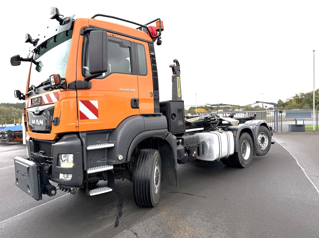 MAN TGS 28.360 6x4-4 Winterdienst Euro 6 Liftachse - Крюковой мультилифт: фото 1 MAN TGS 28.360 6x4-4 Winterdienst Euro 6 Liftachse - Крюковой мультилифт: фото 1