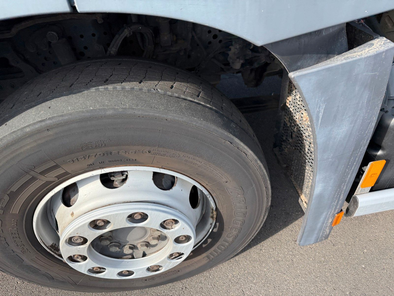 Mercedes-Benz Antos 2533 Seitenlader HS SL- VK- F - Мусоровоз: фото 4 Mercedes-Benz Antos 2533 Seitenlader HS SL- VK- F - Мусоровоз: фото 4