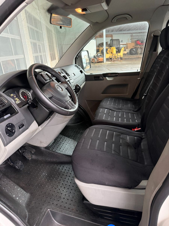 Volkswagen VW T 5 2,0 TDI Doka AHK Klima 114 PS - Малотоннажный бортовой грузовик, Грузопассажирский фургон: фото 5 Volkswagen VW T 5 2,0 TDI Doka AHK Klima 114 PS - Малотоннажный бортовой грузовик, Грузопассажирский фургон: фото 5