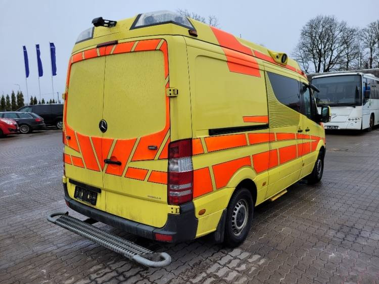 MERCEDES – BENZ SPRINTER 2.2D AMBULANCE (PROFILE) KLIMA 11.2014 EURO 5 - Машина скорой помощи: фото 4 MERCEDES – BENZ SPRINTER 2.2D AMBULANCE (PROFILE) KLIMA 11.2014 EURO 5 - Машина скорой помощи: фото 4