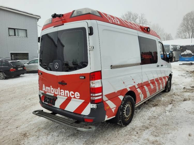 MERCEDES – BENZ SPRINTER 3.0D AMBULANCE (PROFILE) KLIMA 7.2015 EURO 6 - Машина скорой помощи: фото 4 MERCEDES – BENZ SPRINTER 3.0D AMBULANCE (PROFILE) KLIMA 7.2015 EURO 6 - Машина скорой помощи: фото 4
