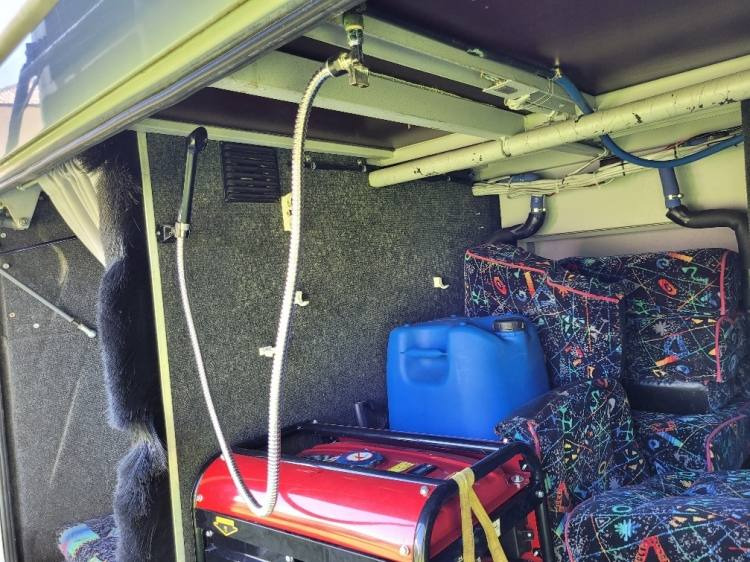 VOLVO B12M BERKHOF AXIAL70 MOTORHOME KLIMA 3.2003 - Туристический автобус: фото 3 VOLVO B12M BERKHOF AXIAL70 MOTORHOME KLIMA 3.2003 - Туристический автобус: фото 3