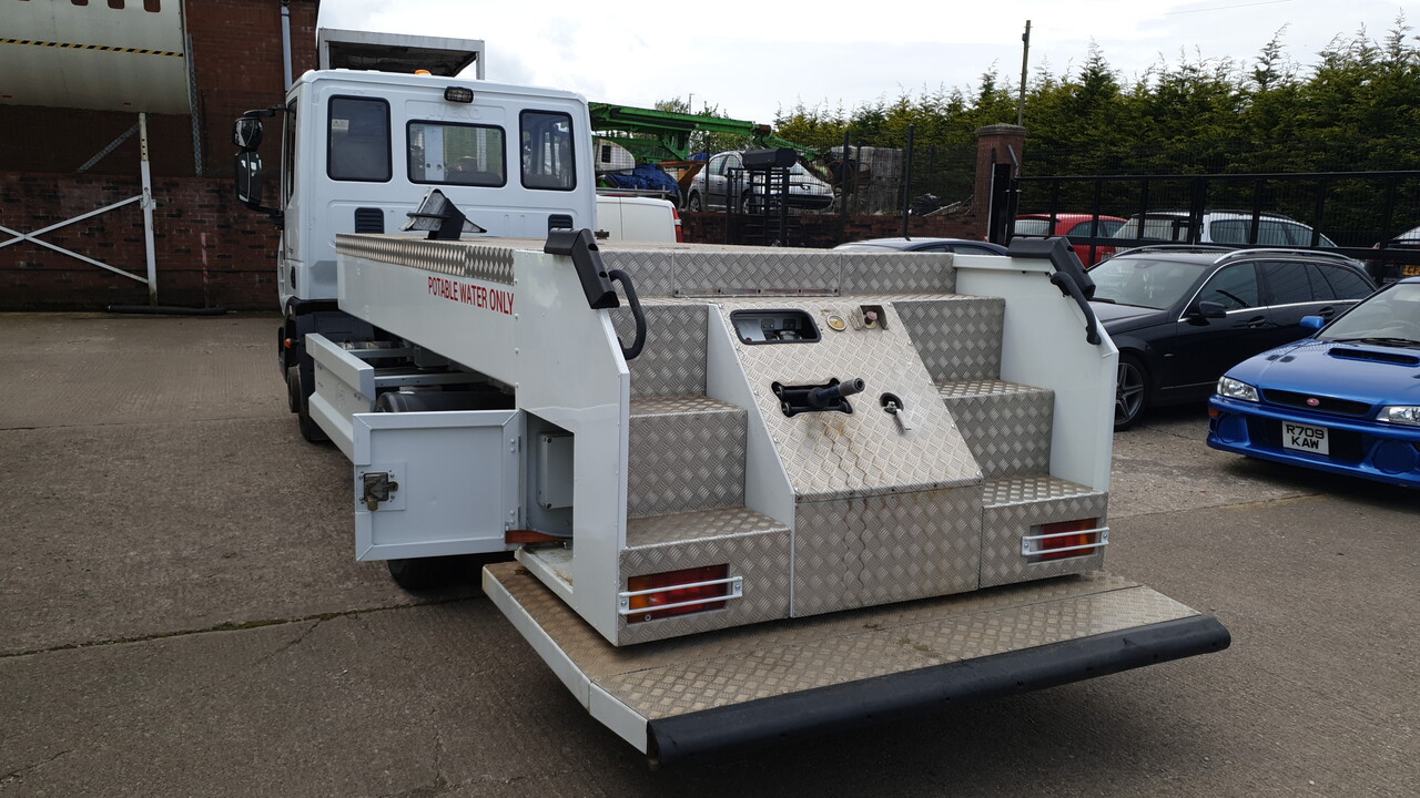 Mallaghan Water truck WSU 3000 on IVECO - Аэродромная техника: фото 2 Mallaghan Water truck WSU 3000 on IVECO - Аэродромная техника: фото 2