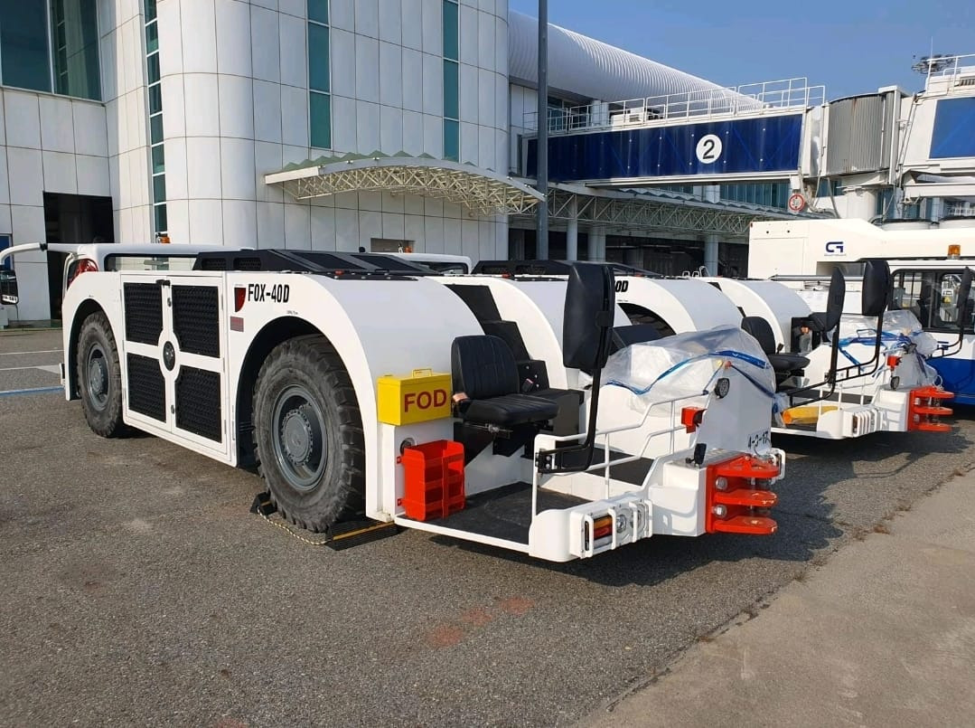 BlissFox - ABC 40D - Аэродромный тягач: фото 3 BlissFox - ABC 40D - Аэродромный тягач: фото 3