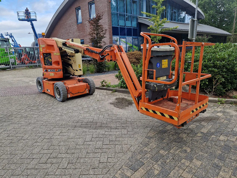 JLG E300AJP - Коленчатый подъемник: фото 5 JLG E300AJP - Коленчатый подъемник: фото 5