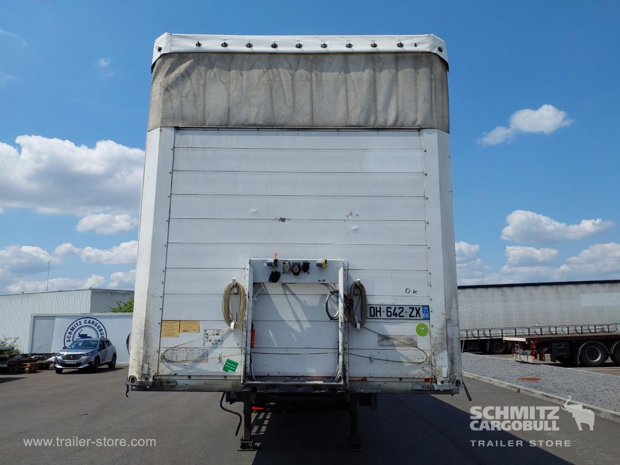 Тентованный полуприцеп SCHMITZ Curtainsider Mega Taillift: фото 10