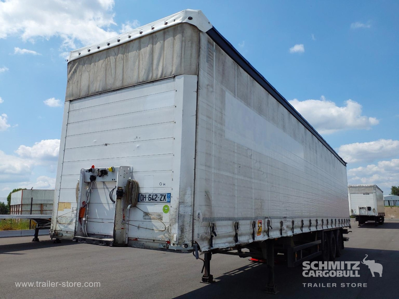 Тентованный полуприцеп SCHMITZ Curtainsider Mega Taillift: фото 7