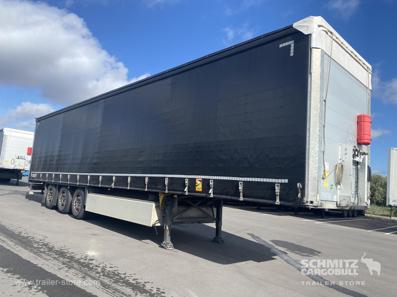 SCHMITZ Curtainsider Standard - Тентованный полуприцеп: фото 1 SCHMITZ Curtainsider Standard - Тентованный полуприцеп: фото 1