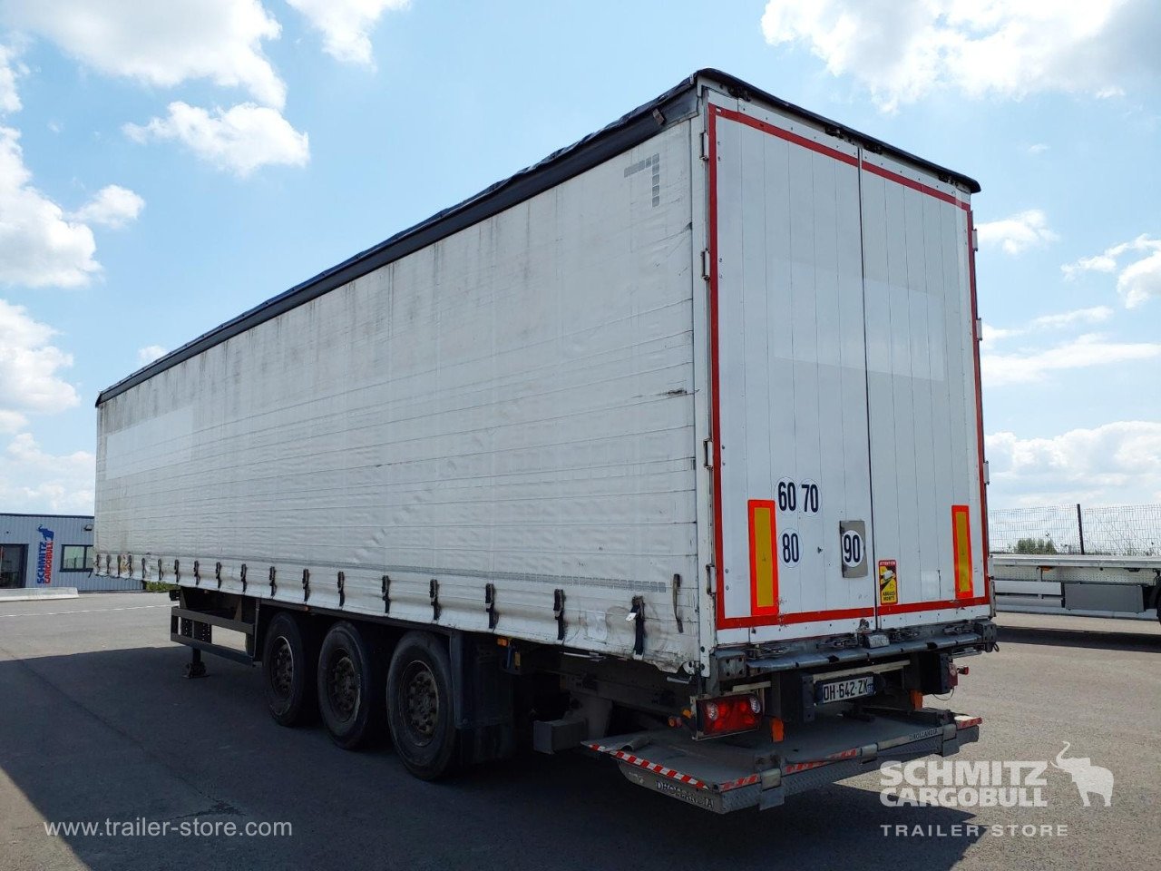 SCHMITZ Curtainsider Standard Taillift - Тентованный полуприцеп: фото 5 SCHMITZ Curtainsider Standard Taillift - Тентованный полуприцеп: фото 5