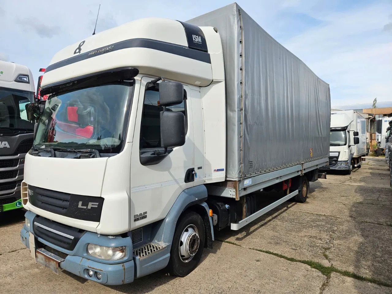 DAF LF 45.180 EEV - More units in stock! - Тентованный фургон: фото 1 DAF LF 45.180 EEV - More units in stock! - Тентованный фургон: фото 1