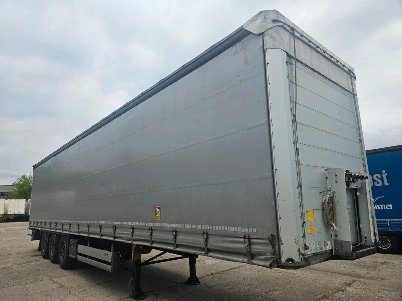 Schmitz Cargobull SCB S3T Standard 3 units! Lifting Axle A&C, XL C - Тентованный полуприцеп: фото 1 Schmitz Cargobull SCB S3T Standard 3 units! Lifting Axle A&C, XL C - Тентованный полуприцеп: фото 1