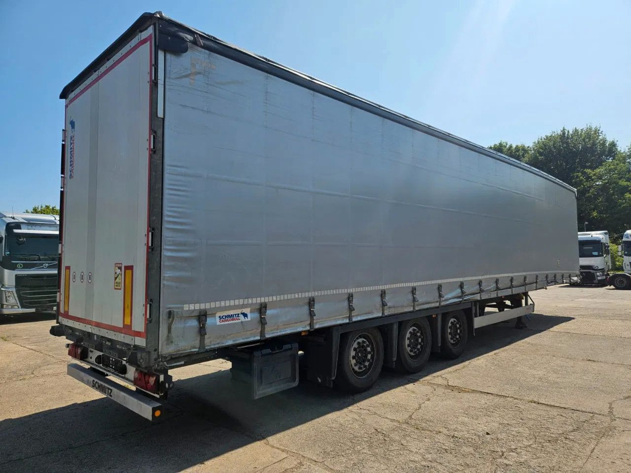 Schmitz Cargobull SCB S3T VARIOS 5 units! Lifting Axle A&C, XL Cod - Тентованный полуприцеп: фото 3 Schmitz Cargobull SCB S3T VARIOS 5 units! Lifting Axle A&C, XL Cod - Тентованный полуприцеп: фото 3