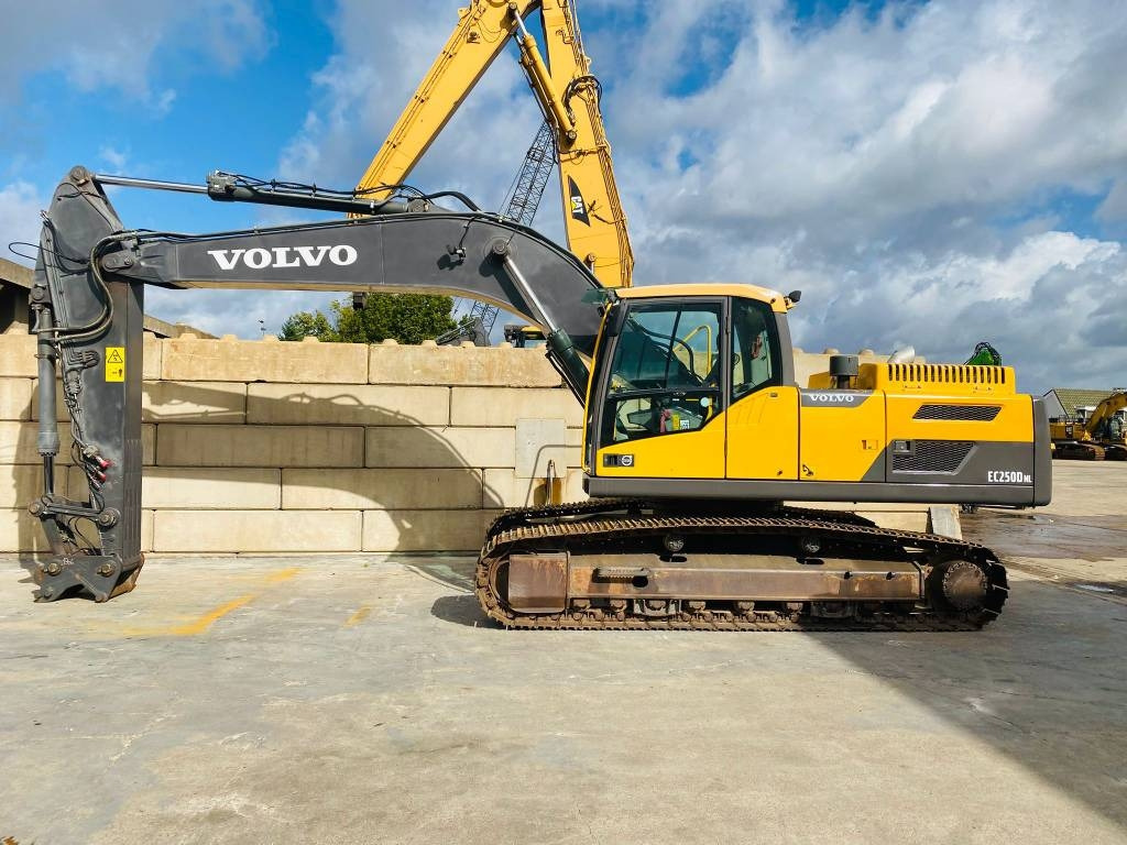 Volvo EC 250 D N L - Гусеничный экскаватор: фото 1 Volvo EC 250 D N L - Гусеничный экскаватор: фото 1